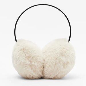 Zara Plush Earmuffs in Cream